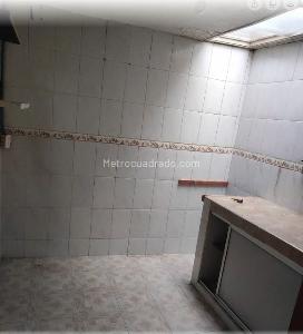 Casa de 5 alcobas en venta en Zona Franca Fontibon, Bogotá, 142 m² · foto 4 de 15