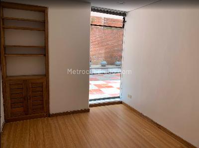 Apartamento de 2 alcobas en venta en Parque Del Virrey, Bogotá, 136 m² · foto 14 de 19