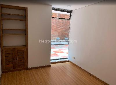Apartamento de 2 alcobas en venta en Parque Del Virrey, Bogotá, 136 m² · foto 17 de 19