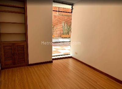 Apartamento de 2 alcobas en venta en Parque Del Virrey, Bogotá, 136 m² · foto 18 de 19