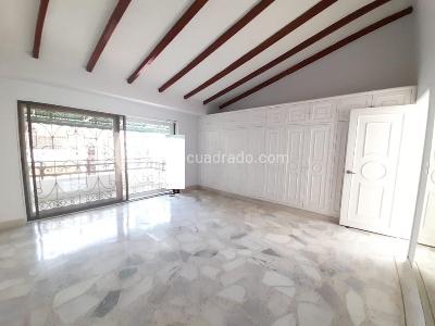 Casa de 4 alcobas en venta en El Ingenio, Cali, 400 m² · foto 11 de 19