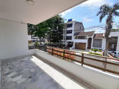 Casa de 4 alcobas en venta en El Ingenio, Cali, 400 m² · foto 2 de 19