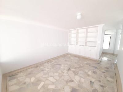 Casa de 4 alcobas en venta en El Ingenio, Cali, 400 m² · foto 9 de 19