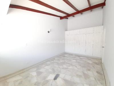 Casa de 4 alcobas en venta en El Ingenio, Cali, 400 m² · foto 13 de 19