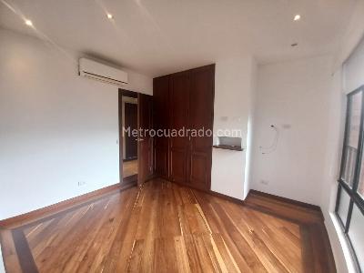 Apartamento en venta en Aguacatal, Cali · foto 6 de 18