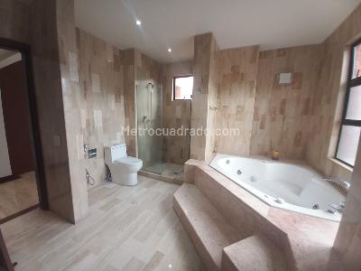 Apartamento en venta en Aguacatal, Cali · foto 16 de 18