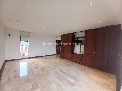 Apartamento en venta en Aguacatal, Cali · foto 8 de 18