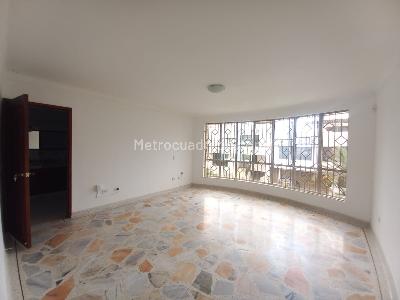 Casa de 4 alcobas en venta en El Ingenio I, Cali, 350 m² · foto 3 de 19
