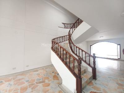 Casa de 4 alcobas en venta en El Ingenio I, Cali, 350 m² · foto 13 de 19