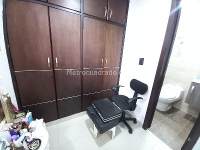 Apartamento de 3 alcobas en venta en El Ingenio I, Cali, 100 m² · foto 8 de 17