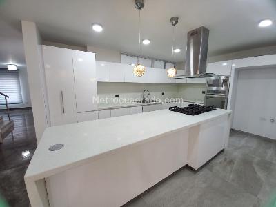 Casa de 5 alcobas en venta en Quintas De Don Simon, Cali, 250 m² · foto 7 de 11