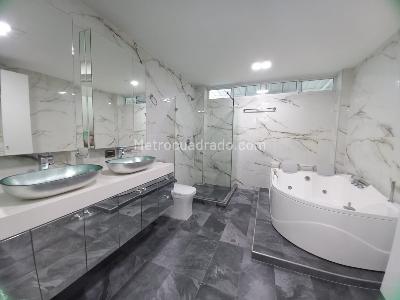 Casa de 5 alcobas en venta en Quintas De Don Simon, Cali, 250 m² · foto 10 de 11