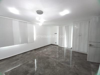 Casa de 5 alcobas en venta en Quintas De Don Simon, Cali, 250 m² · foto 2 de 11