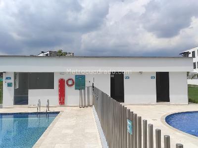 Casa de 4 alcobas en venta en Jamundi, Cali, 350 m² · foto 17 de 18