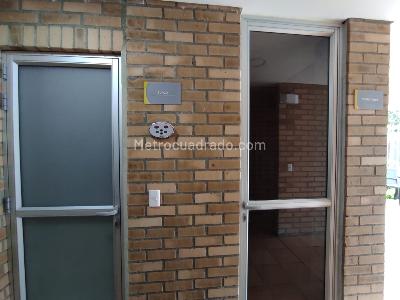 Apartamento de 2 alcobas en venta en Brisa De Los Alamos, Cali, 71 m² · foto 3 de 17