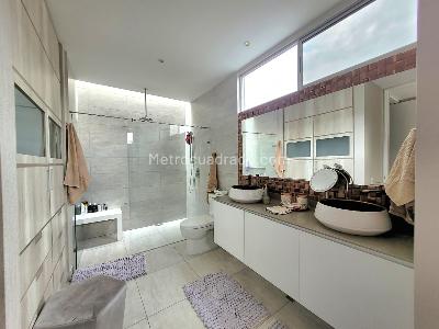 Casa de 5 alcobas en venta en Pance Av La Maria, Cali, 480 m² · foto 15 de 17