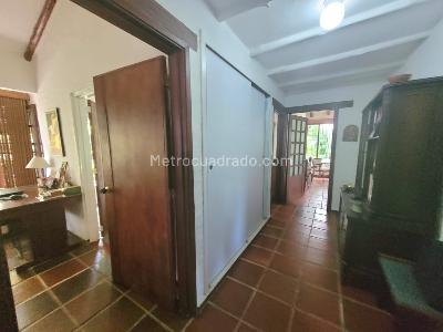 Casa de 5 alcobas en venta en Pance Av La Maria, Cali · foto 14 de 20