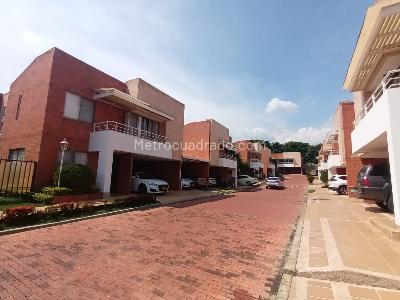 Casa de 5 alcobas en venta en Pance Av La Maria, Cali, 378 m² · foto 2 de 20