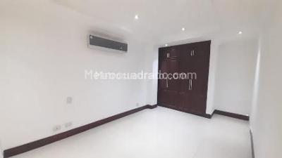 Casa de 5 alcobas en venta en Ciudad Jardin Paraiso, Cali, 450 m² · foto 9 de 16