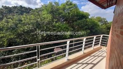 Casa de 5 alcobas en venta en Ciudad Jardin Paraiso, Cali, 450 m² · foto 2 de 16