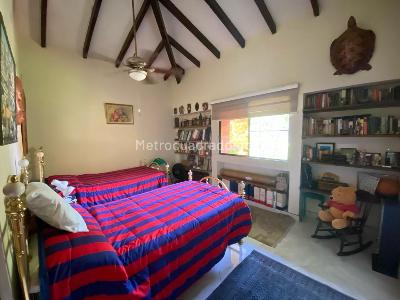 Casa de 4 alcobas en venta en Cañas Gordas, Cali, 1302 m² · foto 10 de 11