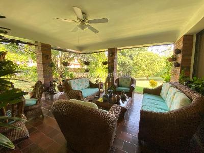 Casa de 4 alcobas en venta en Cañas Gordas, Cali, 1302 m² · foto 5 de 11
