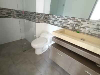 Apartamento de 4 alcobas en venta en Mirador De Menga, Cali, 167 m² · foto 14 de 18