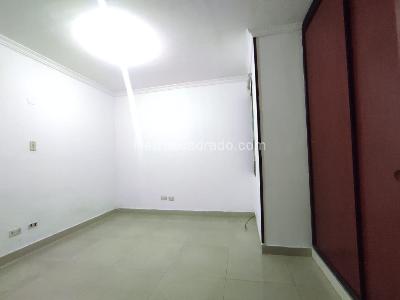 Apartamento de 3 alcobas en venta en Prados Del Limonar, Cali, 140 m² · foto 8 de 17