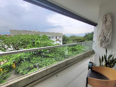 Apartamento de 3 alcobas en venta en El Ingenio I, Cali, 98 m² · foto 2 de 14