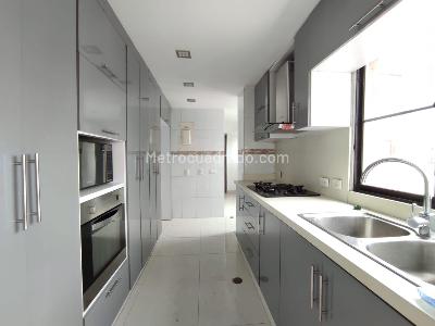 Apartamento de 3 alcobas en venta en Bosques Del Limonar, Cali, 195 m² · foto 5 de 20