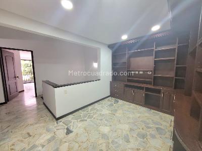 Casa de 5 alcobas en venta en El Ingenio I, Cali, 223 m² · foto 8 de 18