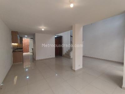 Casa de 3 alcobas en venta en El Ingenio Ii, Cali, 180 m² · foto 2 de 18