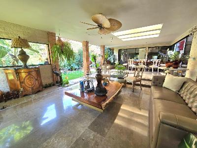 Casa de 5 alcobas en venta en Pance Av La Maria, Cali, 569 m² · foto 19 de 20