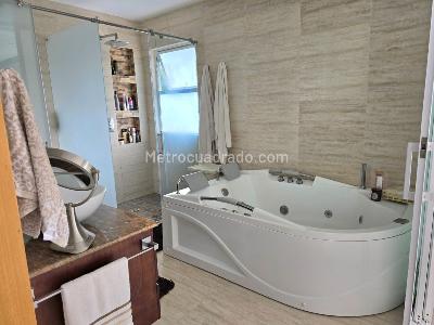 Casa de 5 alcobas en venta en Pance Av La Maria, Cali, 767 m² · foto 16 de 20