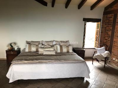 Casa de 5 alcobas en venta en Arroyohondo, Cali, 1900 m² · foto 8 de 15