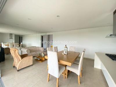 Apartamento de 4 alcobas en venta en Pance, Cali, 157 m² · foto 4 de 17