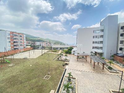 Apartamento de 4 alcobas en venta en Los Cristales Ii, Cali, 118 m² · foto 18 de 18