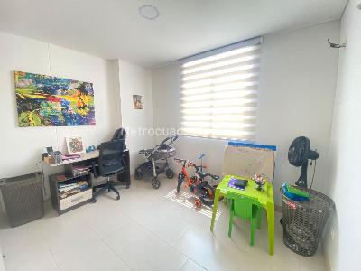 Apartamento de 4 alcobas en venta en Los Cristales Ii, Cali, 118 m² · foto 9 de 18