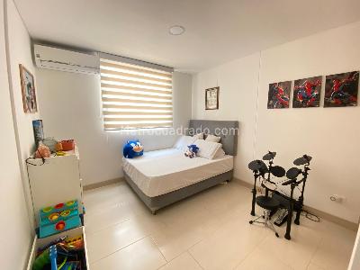 Apartamento de 4 alcobas en venta en Los Cristales Ii, Cali, 118 m² · foto 14 de 18