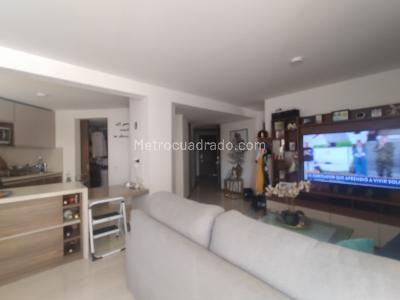 Apartamento de 3 alcobas en venta en La Flora, Cali, 102 m² · foto 5 de 18