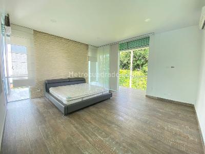 Casa de 5 alcobas en venta en Pance Av La Maria, Cali, 1408 m² · foto 12 de 20