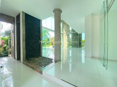 Casa de 5 alcobas en venta en Pance Av La Maria, Cali, 1408 m² · foto 2 de 20