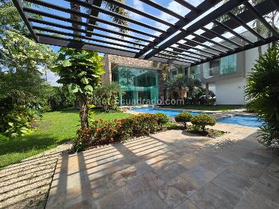 Casa de 5 alcobas en venta en Pance Av La Maria, Cali, 1408 m² · foto 16 de 20