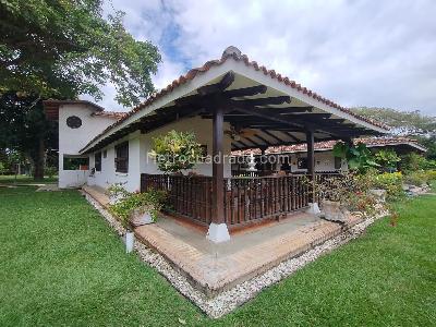 Casa de 5 alcobas en venta en Rozo, Palmira · foto 2 de 20