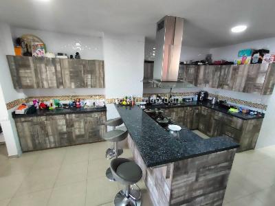 Casa de 4 alcobas en venta en Ciudad Jardin Paraiso, Cali, 198 m² · foto 5 de 19