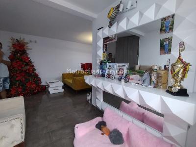 Apartamento de 3 alcobas en venta en La Hacienda, Cali, 80 m² · foto 2 de 13