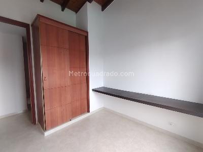 Apartamento de 3 alcobas en venta en Prados Del Limonar, Cali, 76 m² · foto 5 de 14