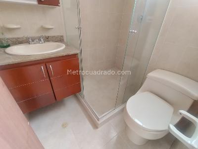 Apartamento de 3 alcobas en venta en Prados Del Limonar, Cali, 76 m² · foto 4 de 14