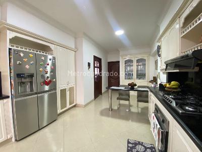 Casa de 5 alcobas en venta en Ciudad Jardin Paraiso, Cali, 264 m² · foto 11 de 20