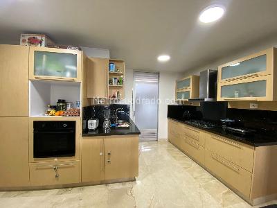 Apartamento de 4 alcobas en venta en Reserva De Cristales, Cali, 192 m² · foto 4 de 20